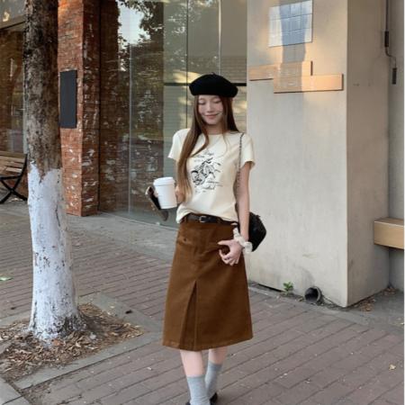 BY10818# 圆领印花宽松休闲t+百搭纽扣开叉半身裙 服裝批發女裝批發服飾貨源