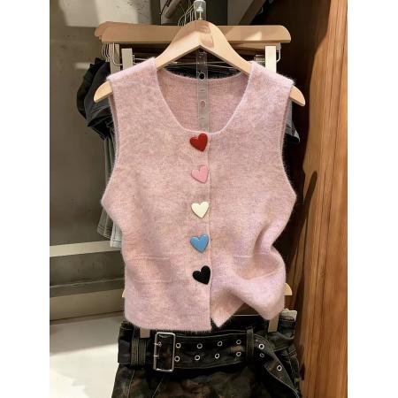 BY10851# 多巴胺风彩色爱心扣针织开衫马甲女新款减龄叠穿坎肩上衣 服裝批發女裝批發服飾貨源