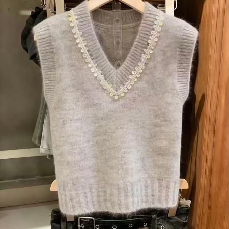 BY10852# 灰色甜美风亮片V领针织马甲女春季新款洋气叠穿无袖毛衣背心 服裝批發女裝批發服飾貨源
