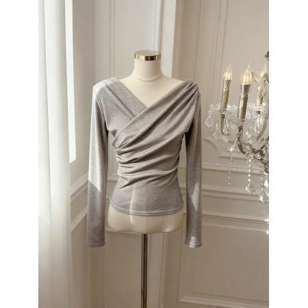 BY10872# V领交叉褶皱上衣女设计感小众长袖T恤春季显瘦打底衫 服裝批發女裝批發服飾貨源