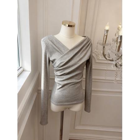 BY10872# V领交叉褶皱上衣女设计感小众长袖T恤春季显瘦打底衫 服裝批發女裝批發服飾貨源