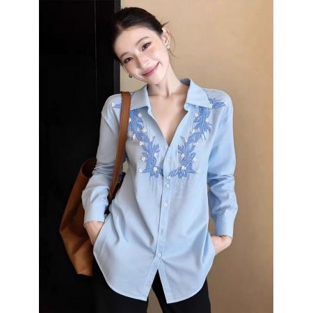 BY10893# 早春季独特巨好看蓝色宽松正肩衬衫女设计感绝美刺绣翻领小衫上衣 服裝批發女裝批發服飾貨源