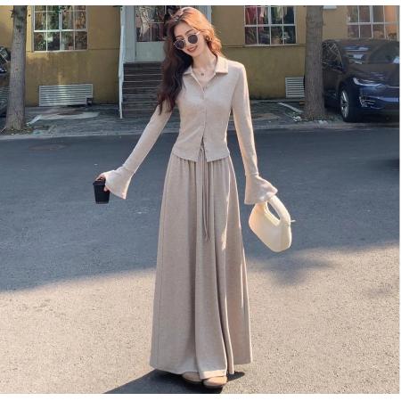 BY10896# 设计感小众喇叭袖修身显瘦针织衫加针织高腰抽绳慵懒风长垂感伞裙 服裝批發女裝批發服飾貨源