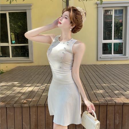 BY10923# 法式纯欲套装裙设计感修身小众气质无袖背心上衣百褶短裙 服裝批發女裝批發服飾貨源