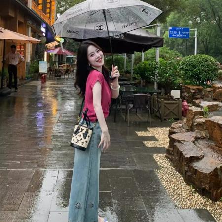 春夏穿搭一整套大码多巴胺针织T恤阔腿牛仔裤减龄高级好看套装女  服裝批發女裝批發服飾貨源