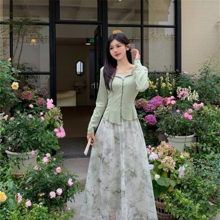 BY10973# 新中式薄款长袖防晒开衫+吊带+碎花半身裙女时尚三件套  服裝批發女裝批發服飾貨源