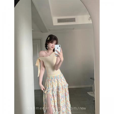 人棉带胸垫斜领短袖T恤女夏蕾丝拼接短款带胸垫上衣  服裝批發女裝批發服飾貨源