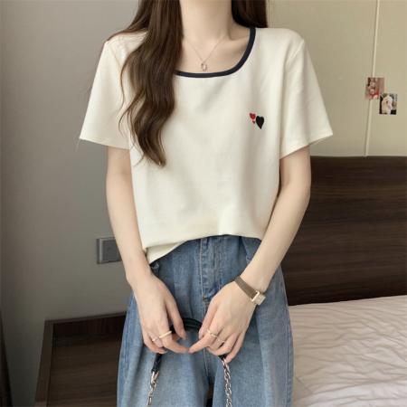 福利款设计感爱心刺绣上衣夏小个子显瘦方领短袖正肩T恤  服裝批發女裝批發服飾貨源