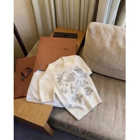 BY11002# 樊樊同款新年小马柔软重工刺绣6万针马年显瘦正肩短袖  服裝批發女裝批發服飾貨源