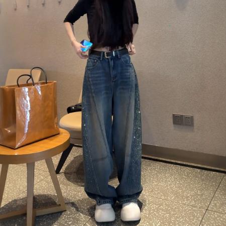 满天星烫钻弯刀牛仔裤女春季新款复古蓝阔腿裤大码胖mm直筒裤  服裝批發女裝批發服飾貨源