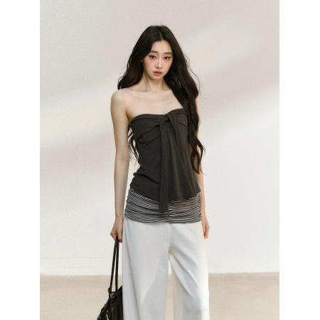 原创设计韩系松弛感穿搭白色罩衫搭配灰色吊带两件套装  服裝批發女裝批發服飾貨源