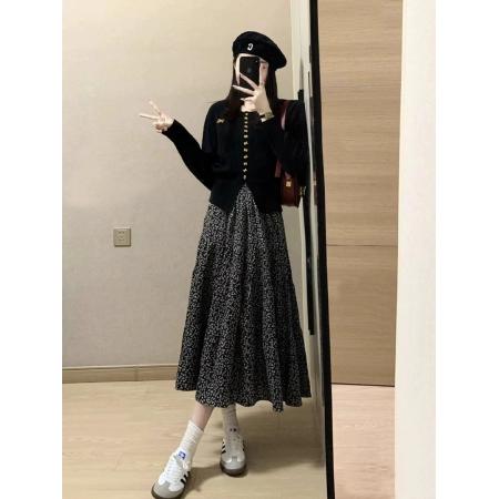 春季搭配一整套大码胖mm黑色碎花半身裙子时尚气质减龄两件套装女  服裝批發女裝批發服飾貨源