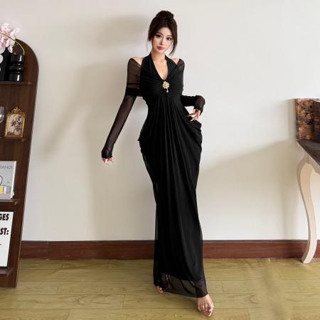 WE法式归国名媛千金镶钻bling设计褶皱露背挂  服裝批發女裝批發服飾貨源