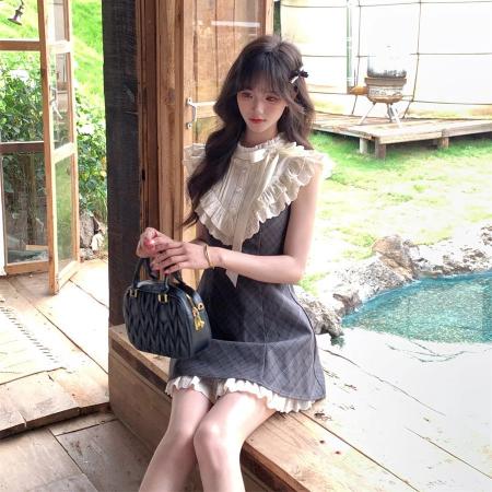 法式复古格纹假两件连衣裙女夏新款蕾丝拼接千金感无袖短裙子  服裝批發女裝批發服飾貨源