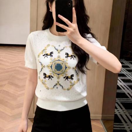 新款慵懒高级感针织毛衣短款圆领设计设计感针织衫短袖  服裝批發女裝批發服飾貨源