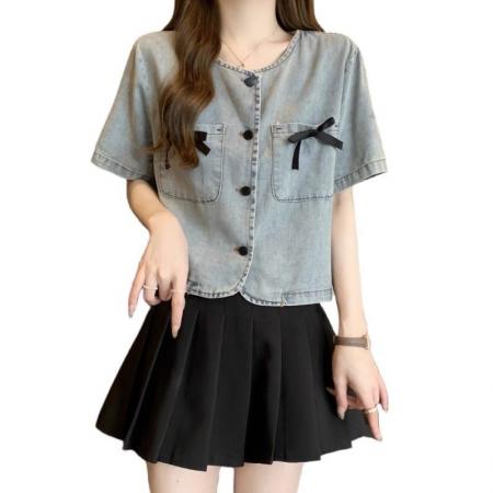 开春新款女款法式蝴蝶结短袖牛仔衬衫时尚潮流设计感短款上衣  服裝批發女裝批發服飾貨源