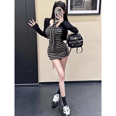 BY11306# 甜辣减龄装纯欲性感条纹领带抹胸连衣裙＋开衫外套两件套 服裝批發女裝批發服飾貨源