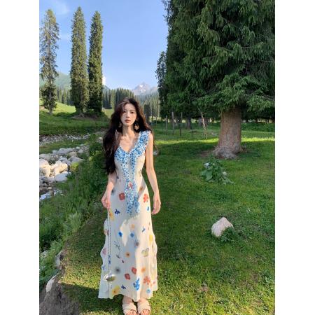 BY11343# 一颗甜桃yikett杜乐丝花园印花连身裙女夏日绝美多巴胺小裙子 服裝批發女裝批發服飾貨源