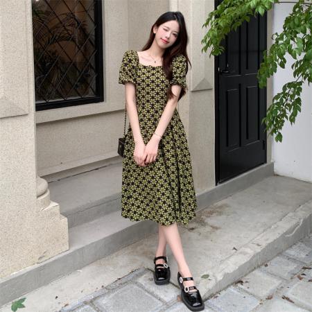 BY11352# 大码南岛风大码女装夏季新款短款收腰裙子a字短袖碎花连衣裙微胖m 服裝批發女裝批發服飾貨源