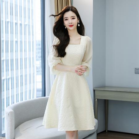 BY11358# 春装大码法式高级感长袖连衣裙胖mm收腰遮肚显瘦气质赫本风小黑裙 服裝批發女裝批發服飾貨源