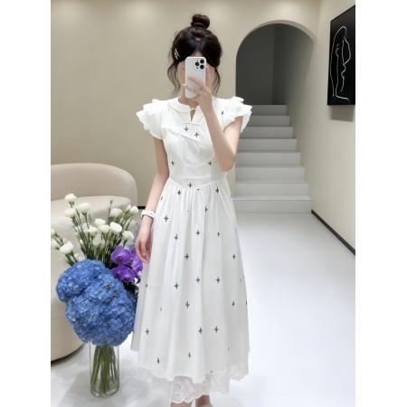 BY11389# 法式夏日巨好看的高级感海边度假穿搭新中式小飞袖刺绣碎花连衣裙 服裝批發女裝批發服飾貨源