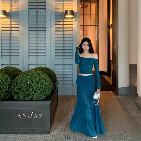 BY11455# 高级感气质一字肩长袖t恤女早秋上衣+修身显瘦半身裙两件套  服裝批發女裝批發服飾貨源