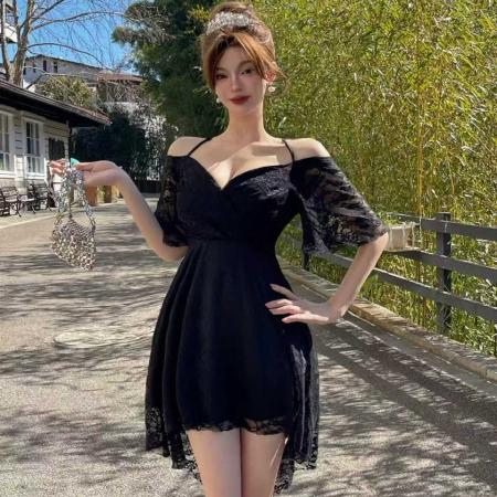 BY11467# 春季新款网红蕾丝连衣裙一字肩低胸性感名媛气质高腰遮肉显瘦短裙  服裝批發女裝批發服飾貨源