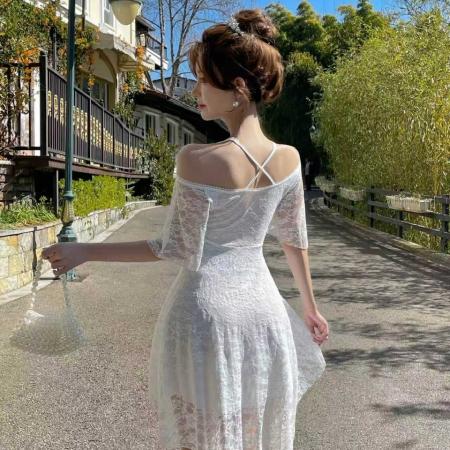 BY11467# 春季新款网红蕾丝连衣裙一字肩低胸性感名媛气质高腰遮肉显瘦短裙  服裝批發女裝批發服飾貨源