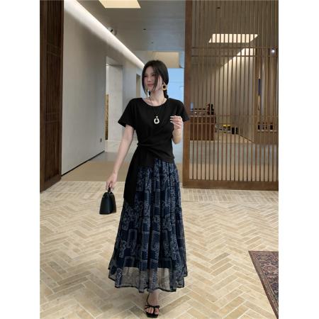 BY11480# 大码女装设计感交叉收腰显瘦短袖T恤度假风印花半身长裙套装  服裝批發女裝批發服飾貨源
