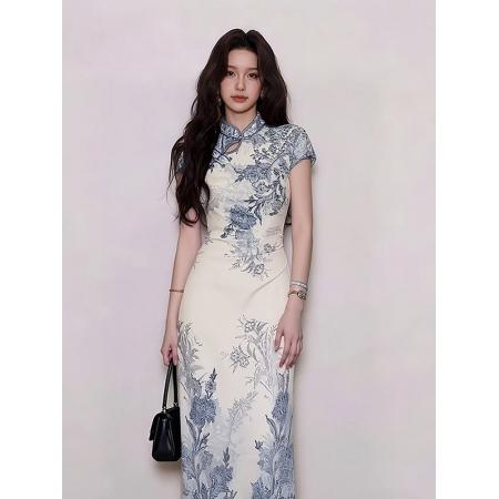 BY11528# 绝美白色印花旗袍连衣裙子女新款春季大方得体收腰修身长裙  服裝批發女裝批發服飾貨源