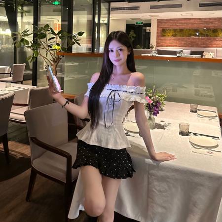 BY11541# 纯欲风一字肩短袖T恤女夏季设计感小众收腰修身上衣  服裝批發女裝批發服飾貨源