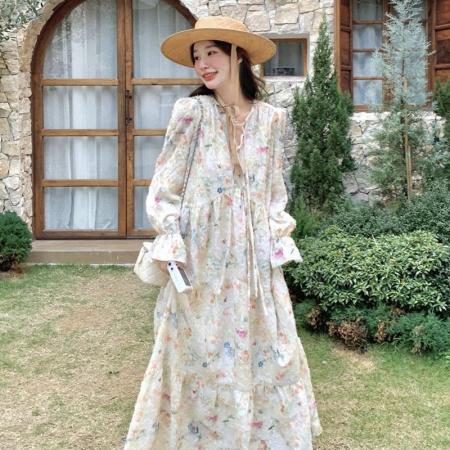 超仙温柔风浪漫法式别致多巴胺碎花长裙新款气质大摆型连衣裙女春  服裝批發女裝批發服飾貨源