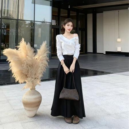 BY11599# 韩系气质修身显瘦露肩吊带长袖白衬衣+高腰显瘦大摆半身裙两件套  服裝批發女裝批發服飾貨源