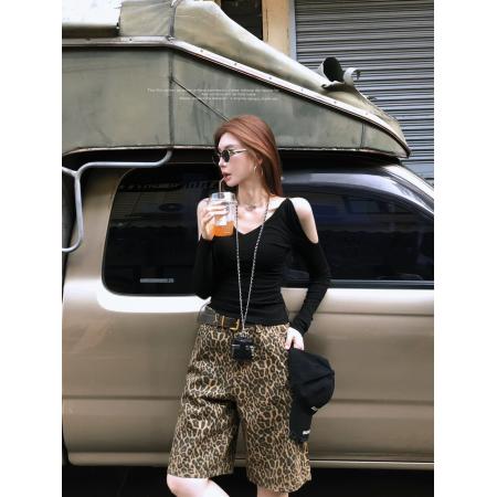 BY11610# 李婉君早春纸片人莱赛尔心机露肩显瘦面膜T女御姐修身露肩V领长袖  服裝批發女裝批發服飾貨源