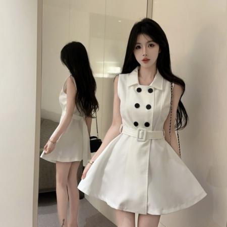 新款高级感收腰无袖翻领挺括质感风衣式连衣裙女配腰带  服裝批發女裝批發服飾貨源