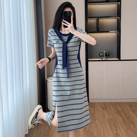 条纹连衣裙开叉设计感肩带山茶花遮肉显瘦时尚休闲中长款大码  服裝批發女裝批發服飾貨源