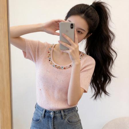 BY11680# 粉色杂点点镶钻领针织T恤夏季新款设计感小众温柔风上衣 服裝批發女裝批發服飾貨源