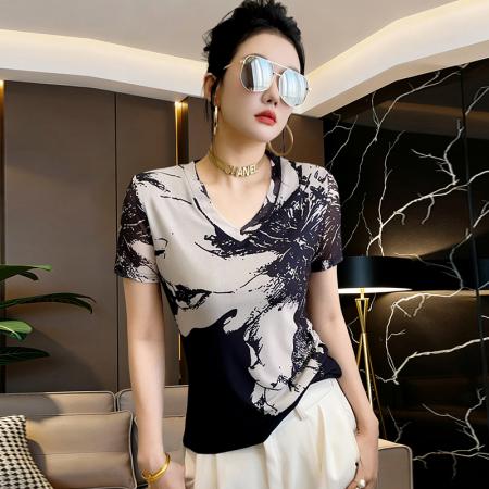 BY11735# 夏新款短袖定位印花V领网纱t恤女时尚修身显瘦打底衫潮 服裝批發女裝批發服飾貨源