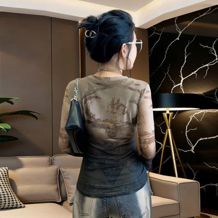 BY11736# 新款定位网纱印花圆领长袖t恤女时尚渐变修身打底衫潮 服裝批發女裝批發服飾貨源