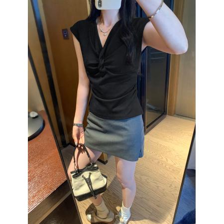 BY11765# 纯欲风扭结V领无袖背心女夏外穿新款设计感独特小众绝美上衣 服裝批發女裝批發服飾貨源