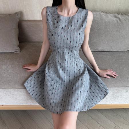 BY11827# 圆领无袖收腰显瘦性感连衣裙女夏季新款灰色收腰背心裙 服裝批發女裝批發服飾貨源