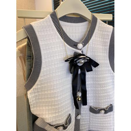 BY11867# 上小香重工山茶花针织背心女春撞色条纹蝴蝶结圆领针织上衣 服裝批發女裝批發服飾貨源