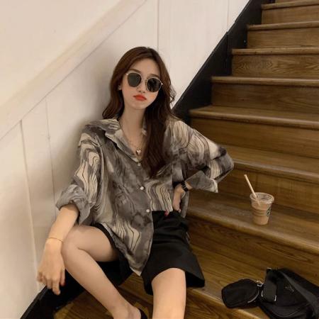 BY11871# 春季女网红复古水墨印花衬衫女学生港风设计感小众长袖T恤衬衣潮 服裝批發女裝批發服飾貨源