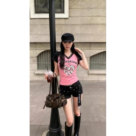 BY11888# 酷辣妹金属铁环V领拼色猫咪春夏新ins潮韩日系ootd减龄可爱恤 服裝批發女裝批發服飾貨源