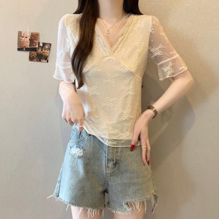 BY11892# 夏季新款拼接V领打底短袖蕾丝衫大码显瘦减龄透气单上衣 服裝批發女裝批發服飾貨源
