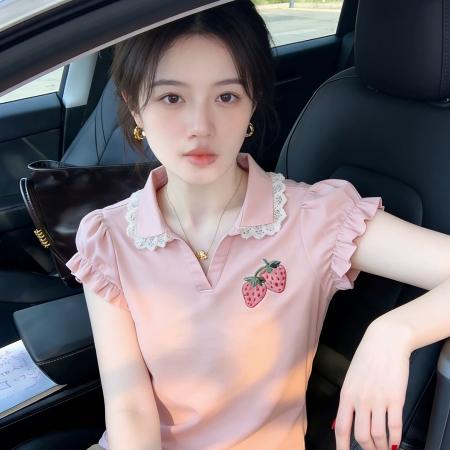 BY11948# 法式甜美草莓印花polo领短袖花边T恤女夏季巨好看氛围感上衣 服裝批發女裝批發服飾貨源