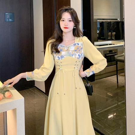 BY11981# 秋季新款复古法式温柔风气质显瘦方领连衣裙子茶歇小众设计感 服裝批發女裝批發服飾貨源