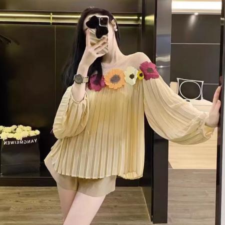 BY12005# 高级感花朵百褶衬衫上衣女春季新款洋气轻奢小众显瘦长袖衬衣 服裝批發女裝批發服飾貨源