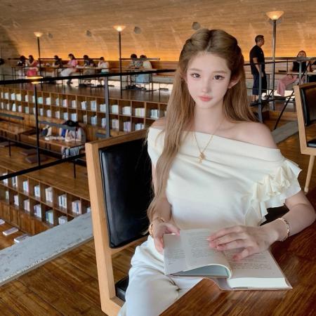 BY12028# 天丝螺纹一字肩短袖t恤女纯欲性感不规则荷叶边斜肩飘带上衣 服裝批發女裝批發服飾貨源