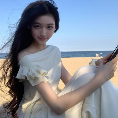 BY12028# 天丝螺纹一字肩短袖t恤女纯欲性感不规则荷叶边斜肩飘带上衣 服裝批發女裝批發服飾貨源